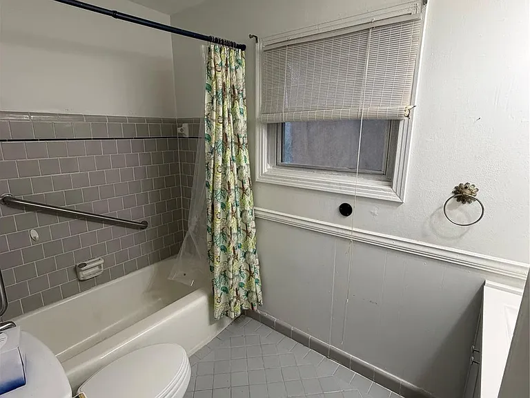 8602 Glenlea St — Photo 8