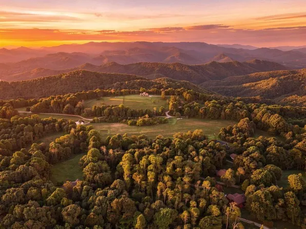 LOT 8 Golden Hill Ln, Scaly Mountain, NC 28775