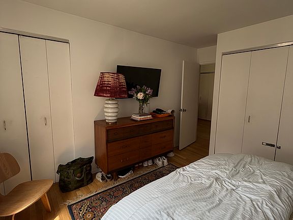 5th image of 445 W 19th St APT 3C