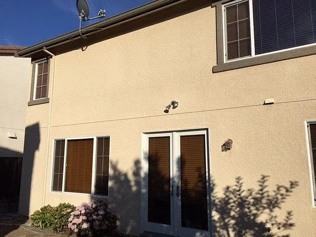 3 bed, 2.5 bath, 1578 sqft, $4,200 — Photo 2