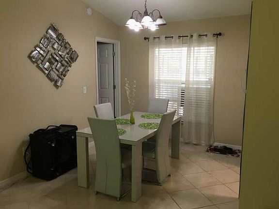 4th image of 8046 Beechdale Dr