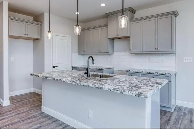 148 N Miami Ave — Photo 9