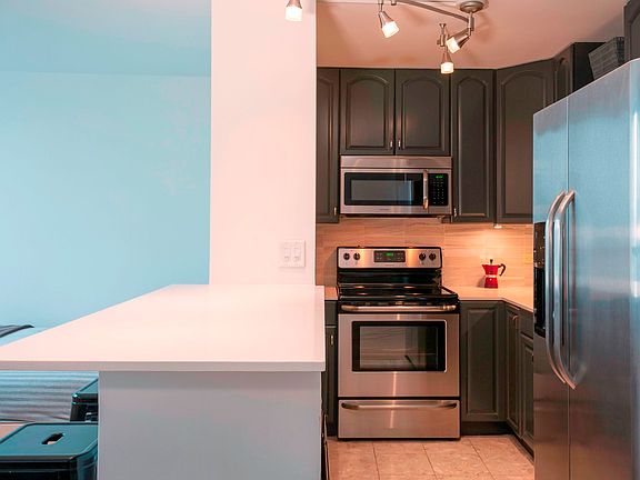 3rd image of 405 N Wabash Ave APT 1404