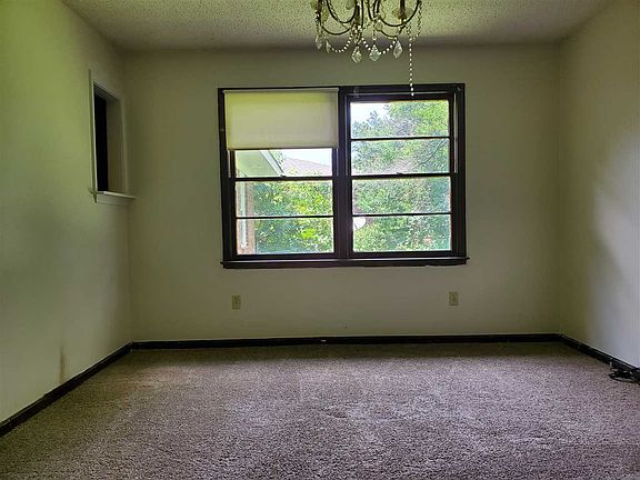 5th image of 213 Highland Dr