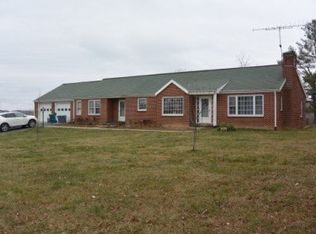 941 Rescue Rd, Austinville, VA 24312