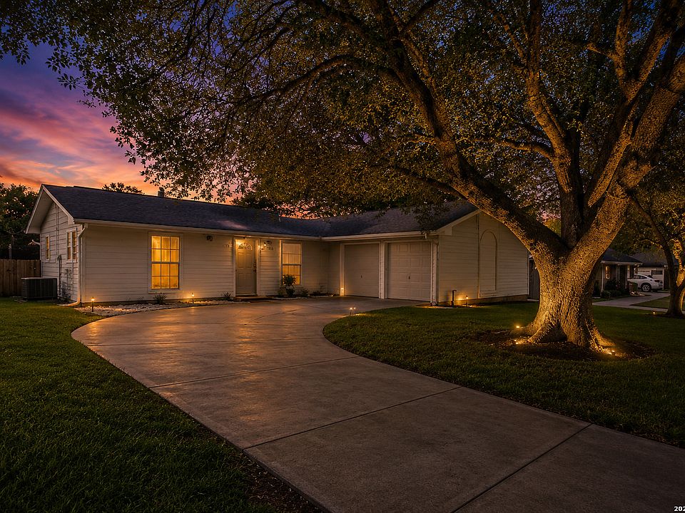 1st image of 214 LA JOLLA