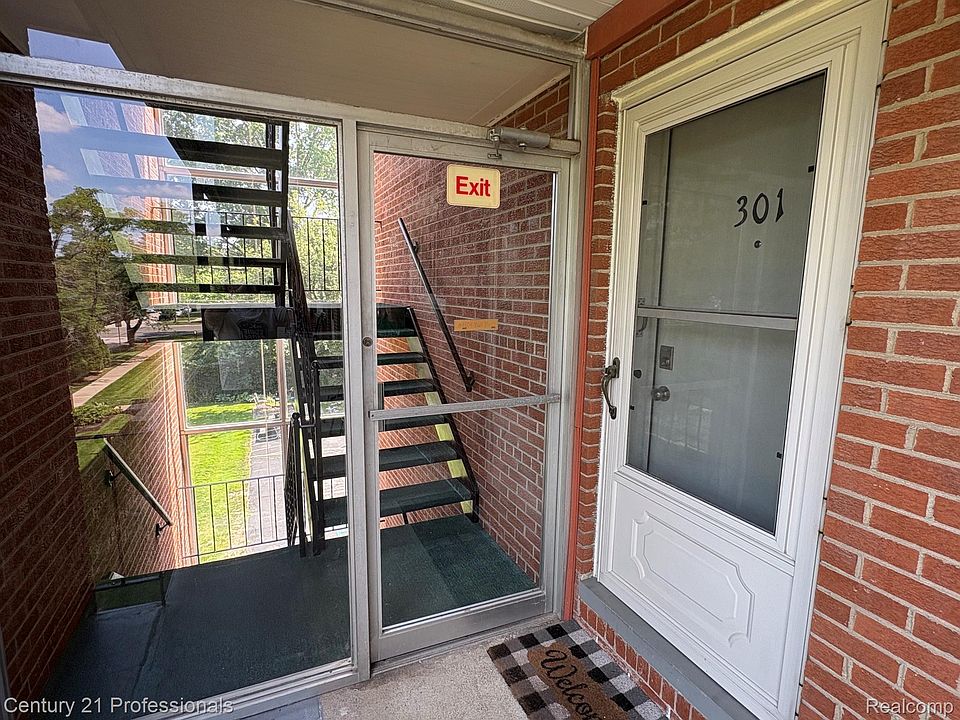 1st image of 2820 Woodslee Dr APT 301
