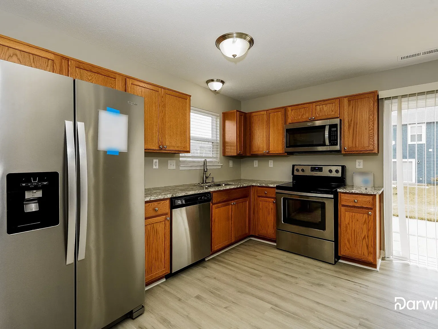 3 bed, 2.5 bath, 1830 sqft, $1,875 — Photo 3