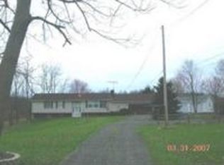 5150 Cassady Rd, Hermitage, PA 16148