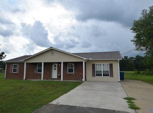 1119 Terry Cir, Albertville, AL 35951