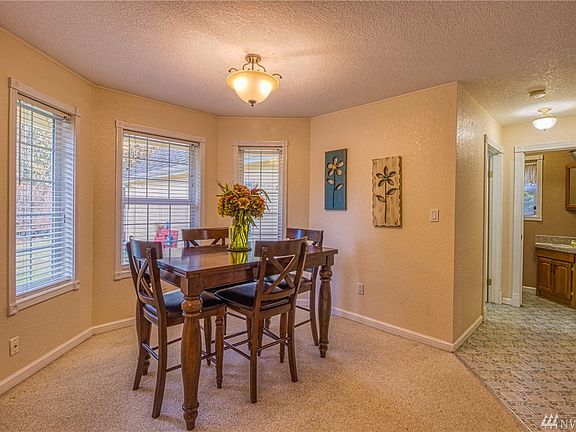 Formal dining room