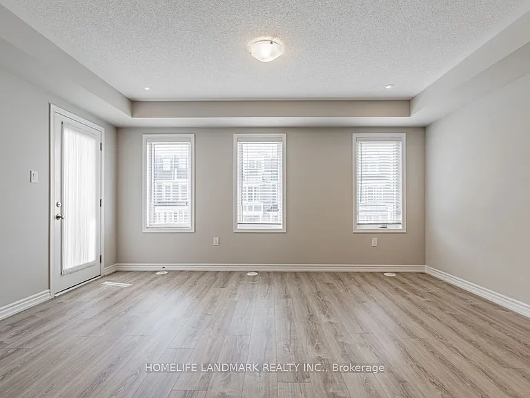 146 Stork St — Photo 11