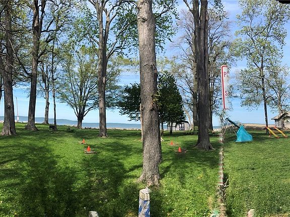 2nd image of 116 Rye Beach Rd