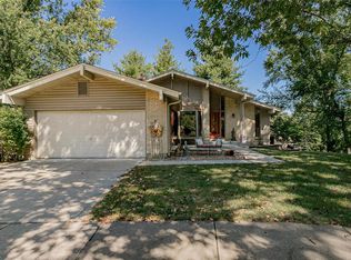 2198 Cherrycove Ct, Maryland Heights, MO
