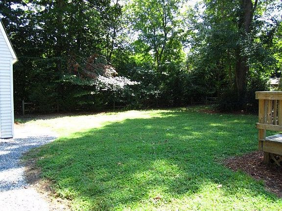 4th image of 8225 Sheffield Dr