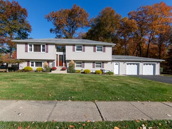 209 Eyland Ave, Roxbury Twp., NJ 07876