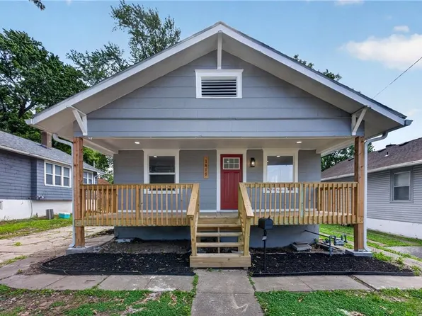1815 S Overton Ave, Independence, MO 64052