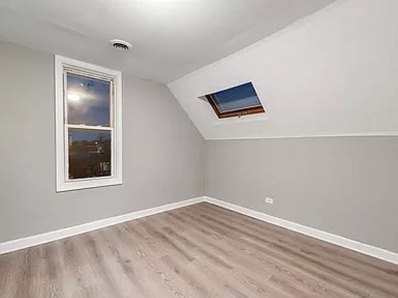 4th image of 4600 N Kasson Ave #3