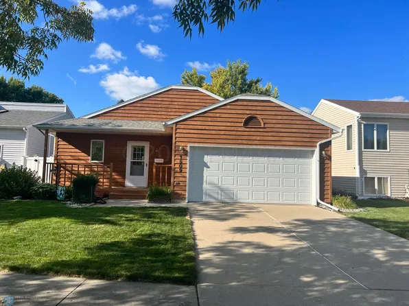 1509 28 1/2 Ave S, Fargo, ND 58103