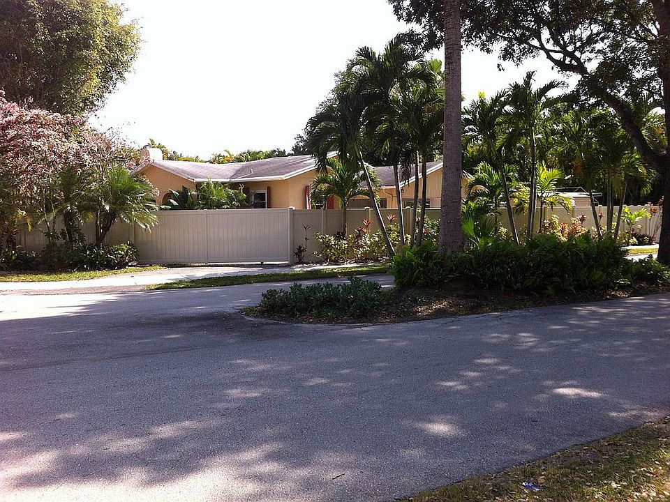 1st image of 520 NE 15th Ave