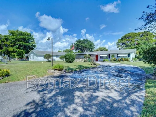 4375 Forest Ln, Palm Springs, FL 33406