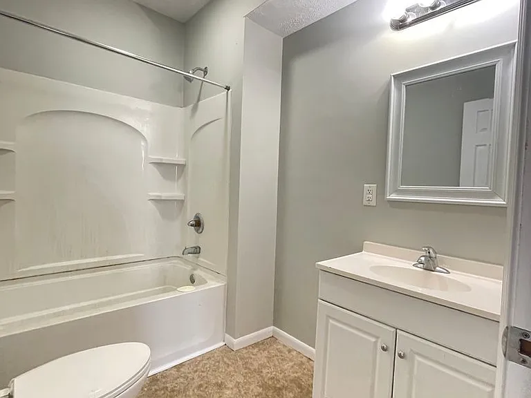 504 S 4th- HBS — Photo 5