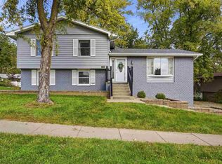131 Penfro Dr, Iowa City, IA 52246