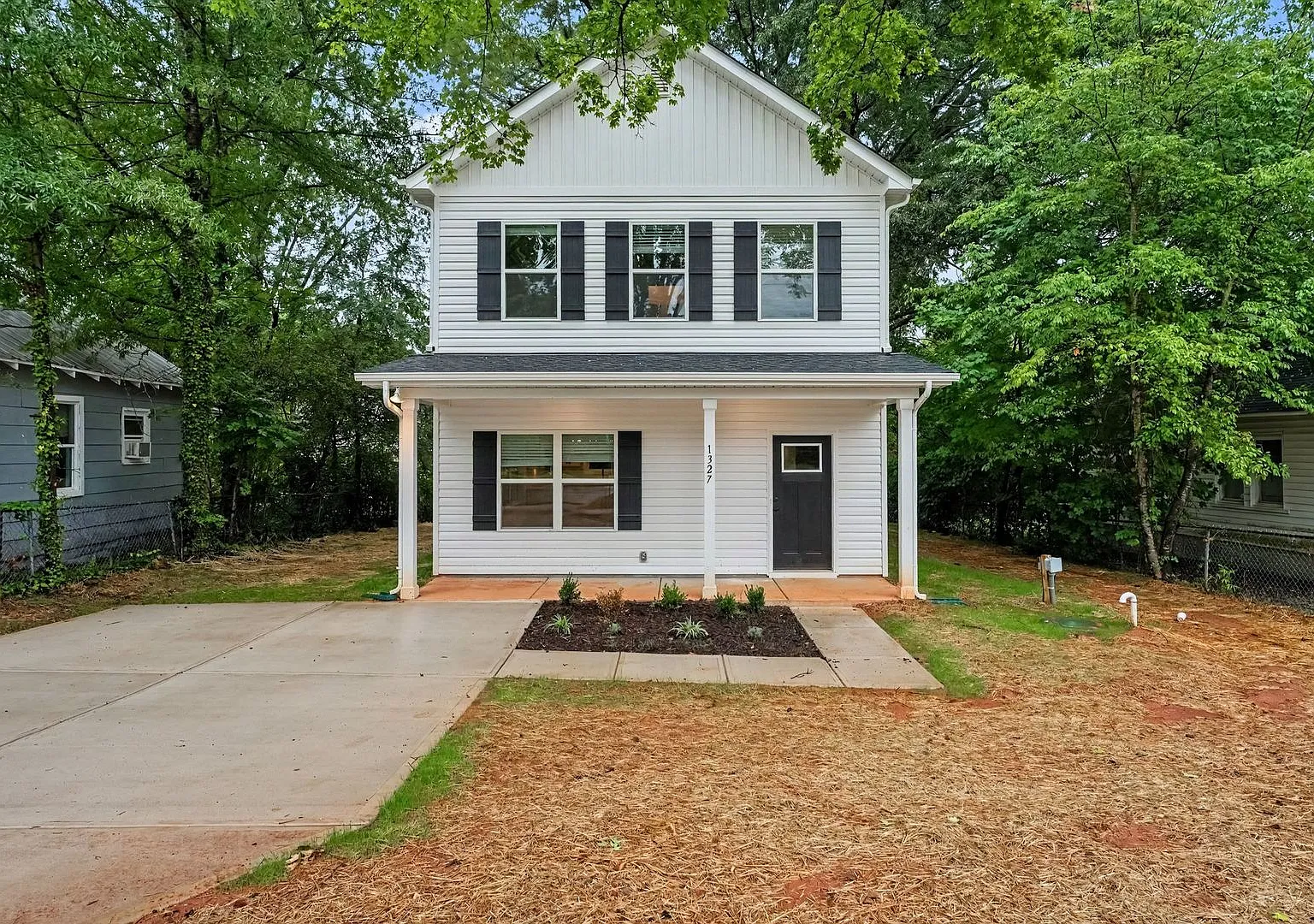3bed/3bath New Construction — Photo 1
