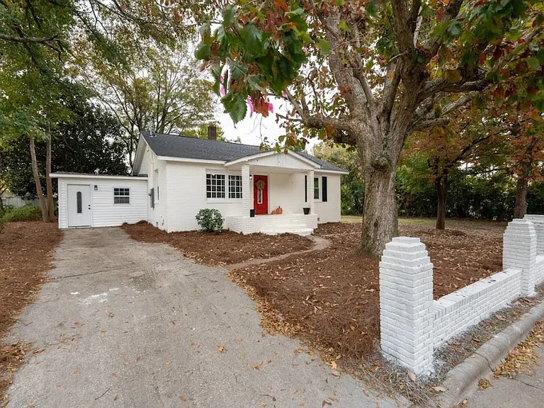 1001 S Layton Ave — Photo 4
