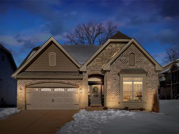 950 Grand Reserve Ct, Chesterfield, MO 63017