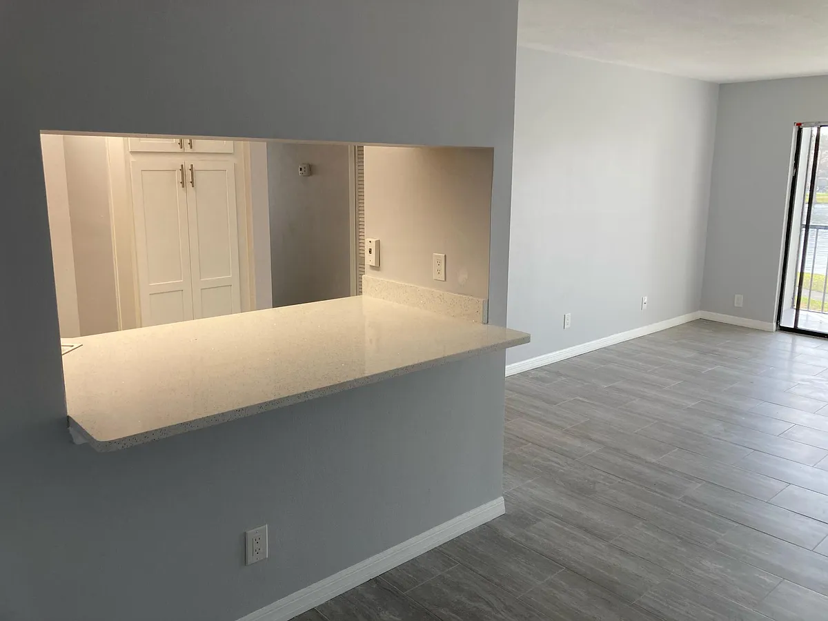 Building Photo - 8211 Sun Spring Cir