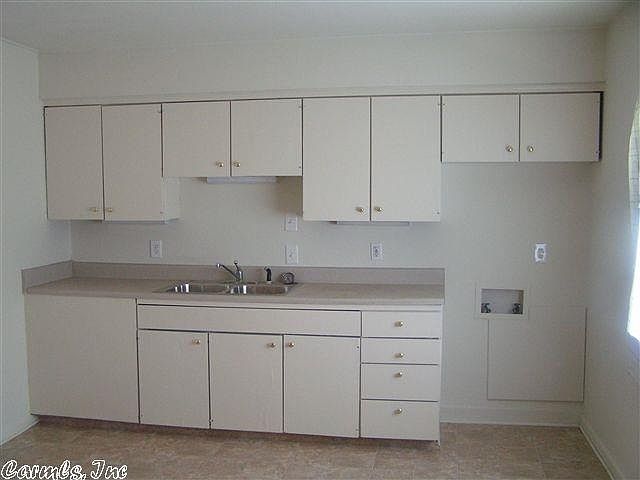 2nd image of 5301 E Roosevelt Rd