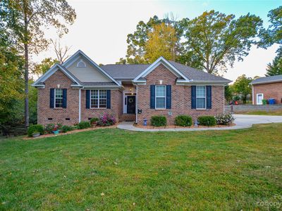 402 Harmony Ln, Mount Holly, NC, 28120