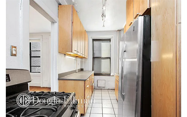 Sold by Douglas Elliman | media 12