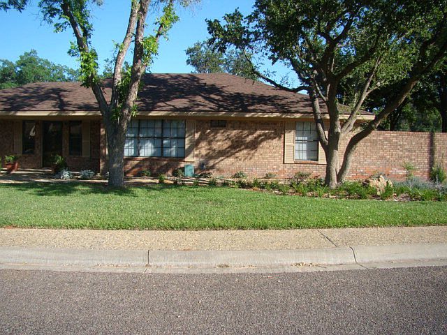 1st image of 2307 Hermitage Ct