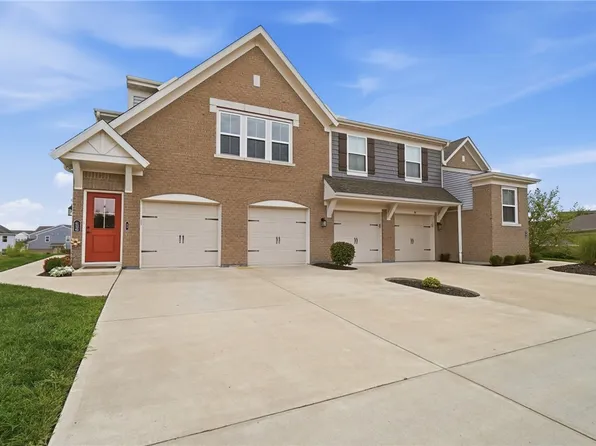 45 N Old Pond Rd, Springboro, OH 45066