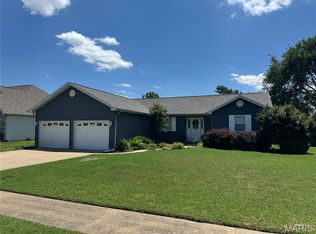 921 Bucklin Cir, Sikeston, MO 63801