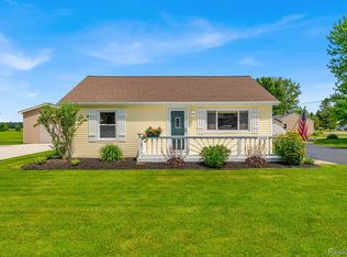 1020 Capac Rd, Berlin, MI 48002