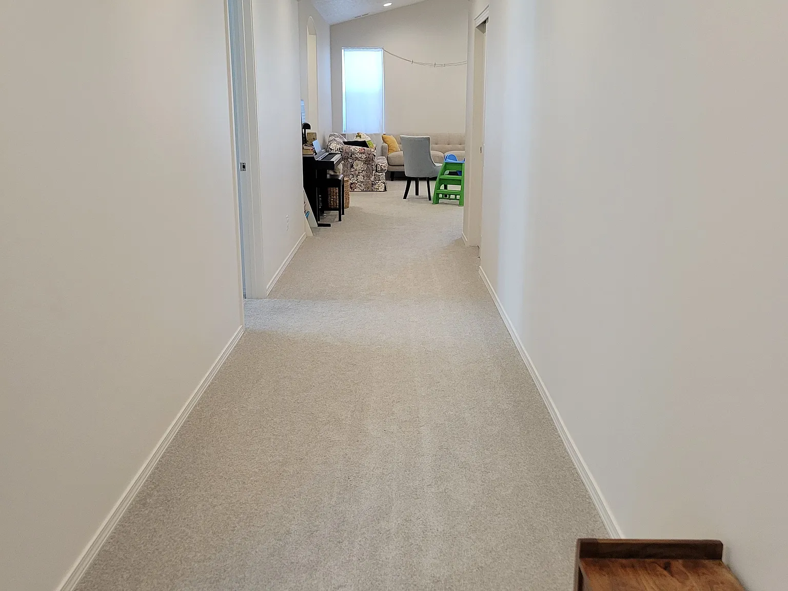4 bed, 1979 sqft, $2,800 — Photo 3