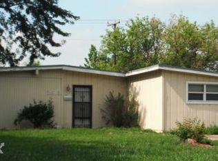 2913 SW Twilight Dr, Topeka, KS 66614