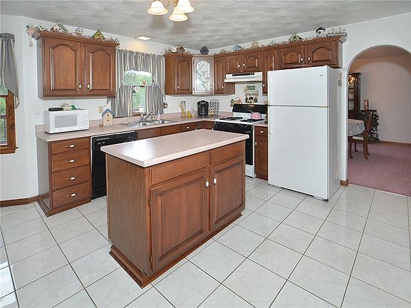 2nd image of 1043 Calmar Dr