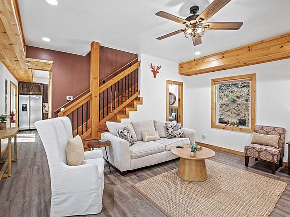 5th image of 164 Echo Ln