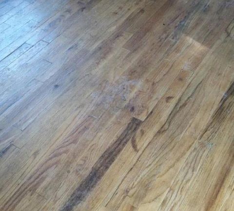 4th image of 136 Beach St