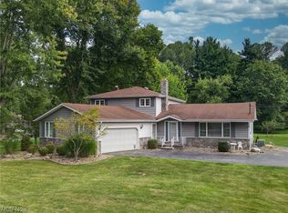 17005 S Meadowpark Dr, Walton Hills, OH