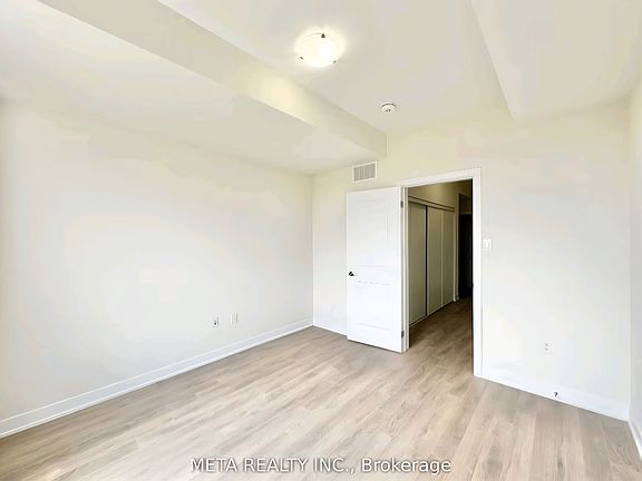 4th image of 111 Vanier St