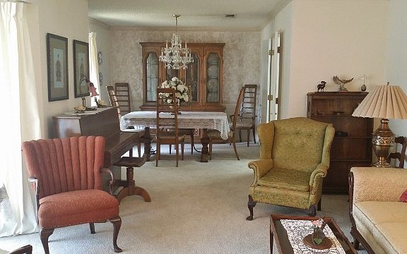 2nd image of 5739 Lakemont Cir