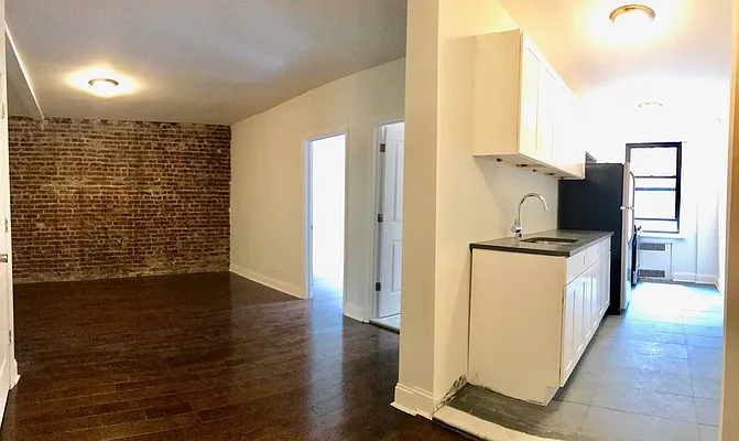 Rented by Zjama Realty Corp | media 10