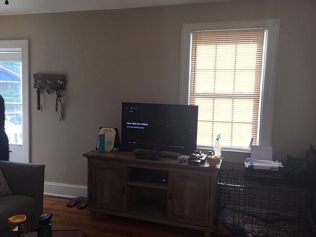 2nd image of 301 Ash St