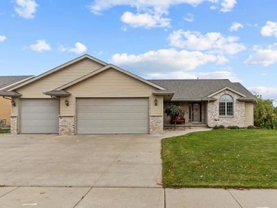 518 JEANETTE STREET, Combined Locks, WI, 54113