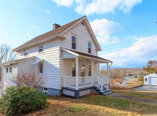 253 Prospect St, Moosup, CT 06354